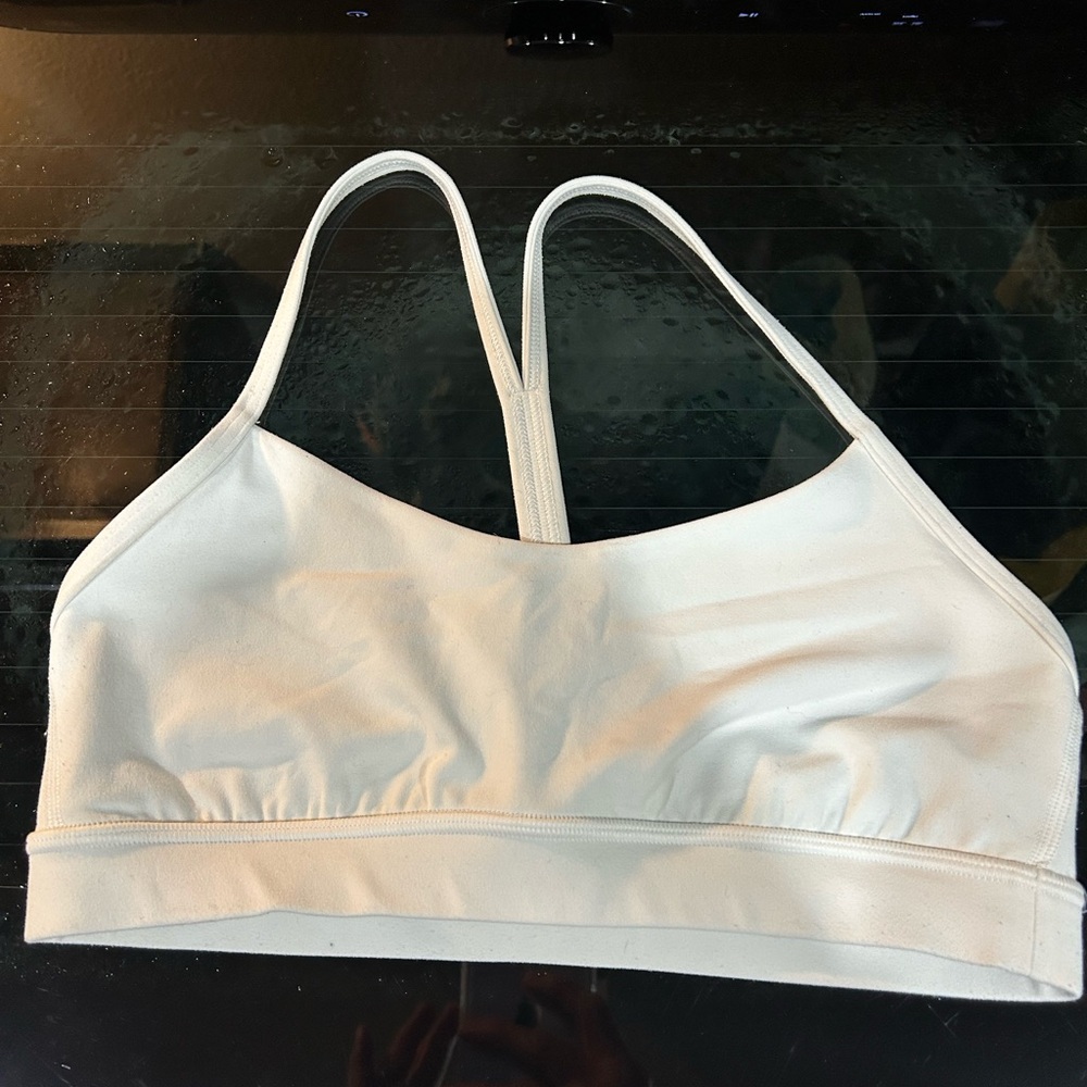 Lululemon Flow Y Nulu Sports Bra